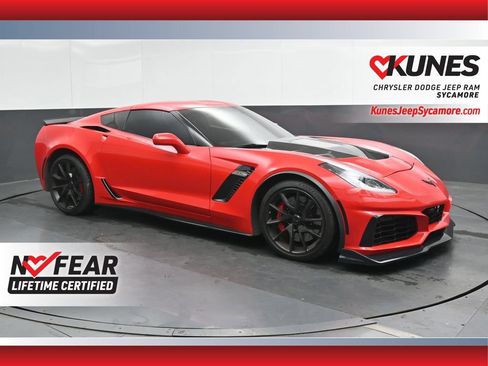 Used 2016 Chevrolet Corvette Z06 w/ 3LZ Preferred Equipment Group RWD image 1