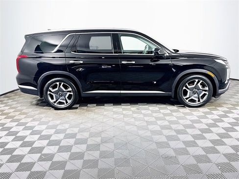 Used 2023 Hyundai Palisade Limited image 9