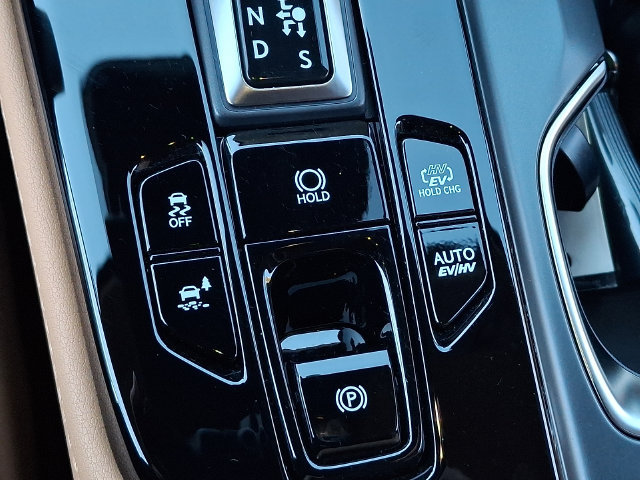 Used 2026 Lexus NX 450h+ AWD w/ Accessory Package (2T) image 24