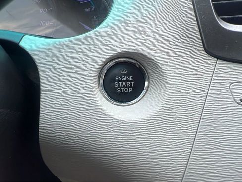 Used 2013 Toyota Sienna XLE w/ Premium Pkg FWD image 14