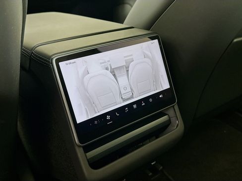 Used 2025 Tesla Model 3 Long Range RWD image 26