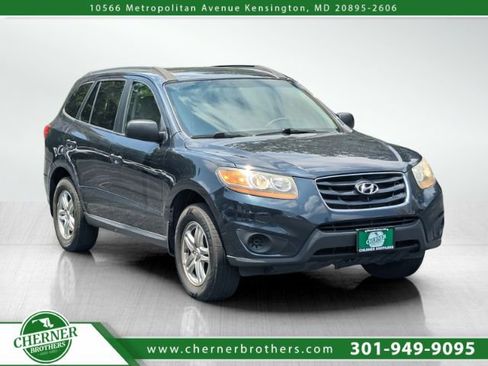 Used 2010 Hyundai Santa Fe GLS image 1