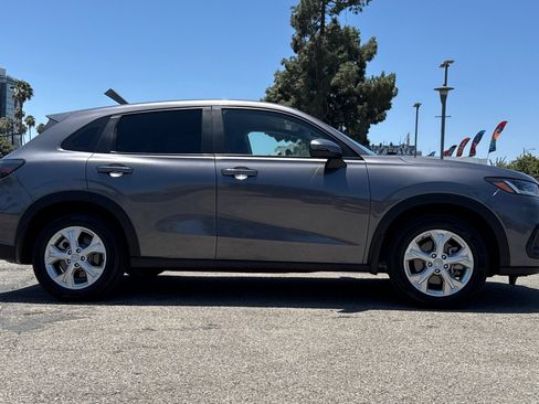 Used 2024 Honda HR-V LX image 3