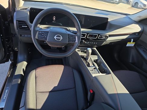 New 2026 Nissan Sentra SR w/ Floor Mat Package FWD image 4