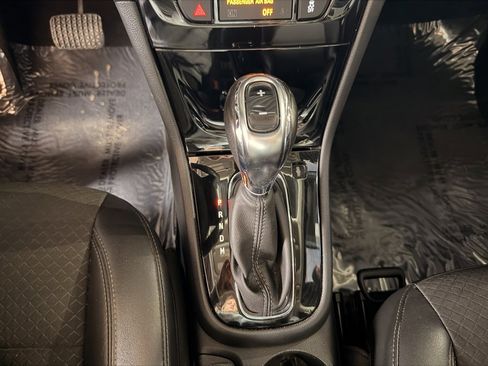 Used 2020 Buick Encore Preferred image 20