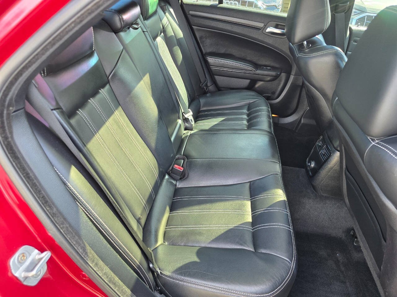 Used 2013 Chrysler 300 S AWD/4WD image 28