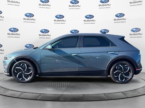 Used 2024 Hyundai Ioniq 5 SE RWD image 2