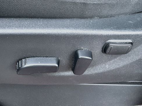 Used 2025 Nissan Frontier Pro-X RWD image 18