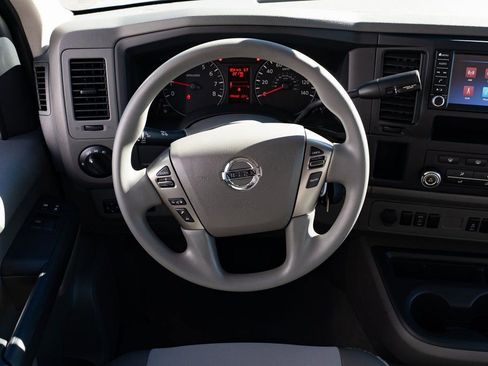 Used 2020 Nissan NV 3500 SV RWD image 11