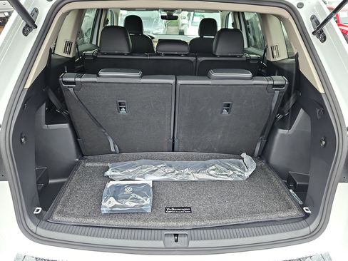 New 2026 Volkswagen Atlas SE image 25