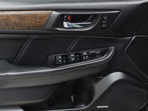 Used 2018 Subaru Outback 3.6R Limited AWD/4WD image 15