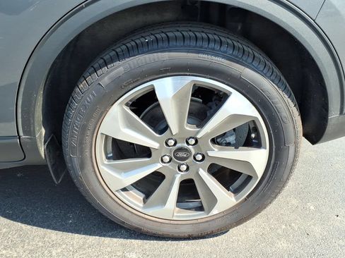 Used 2025 Ford Escape Platinum AWD/4WD image 7