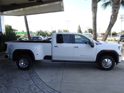 New 2026 GMC Sierra 3500 Denali w/ Denali Reserve Package AWD/4WD image 10