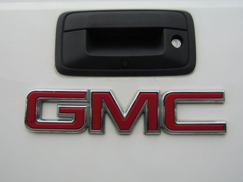 Used 2017 GMC Sierra 1500 SLT AWD/4WD image 12
