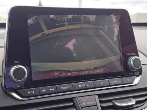 Used 2024 Nissan Altima 2.5 SR FWD image 28