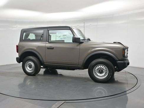 New 2026 Ford Bronco 2-Door AWD/4WD image 21