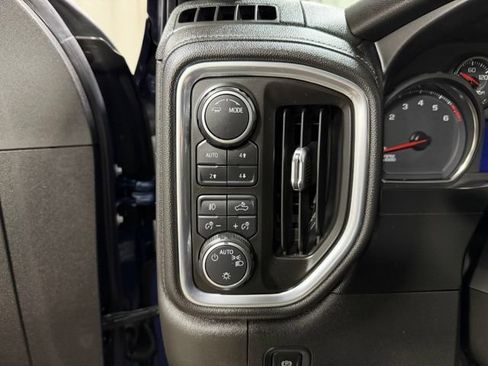 Used 2022 Chevrolet Silverado 2500 LT w/ Convenience Package AWD/4WD image 15