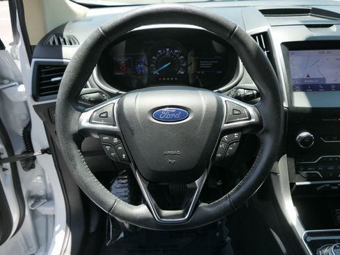 Used 2020 Ford Edge SEL AWD/4WD image 18