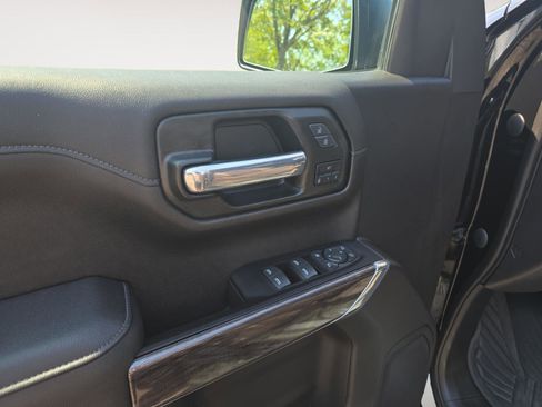 Used 2022 Chevrolet Silverado 1500 LTZ AWD/4WD image 21
