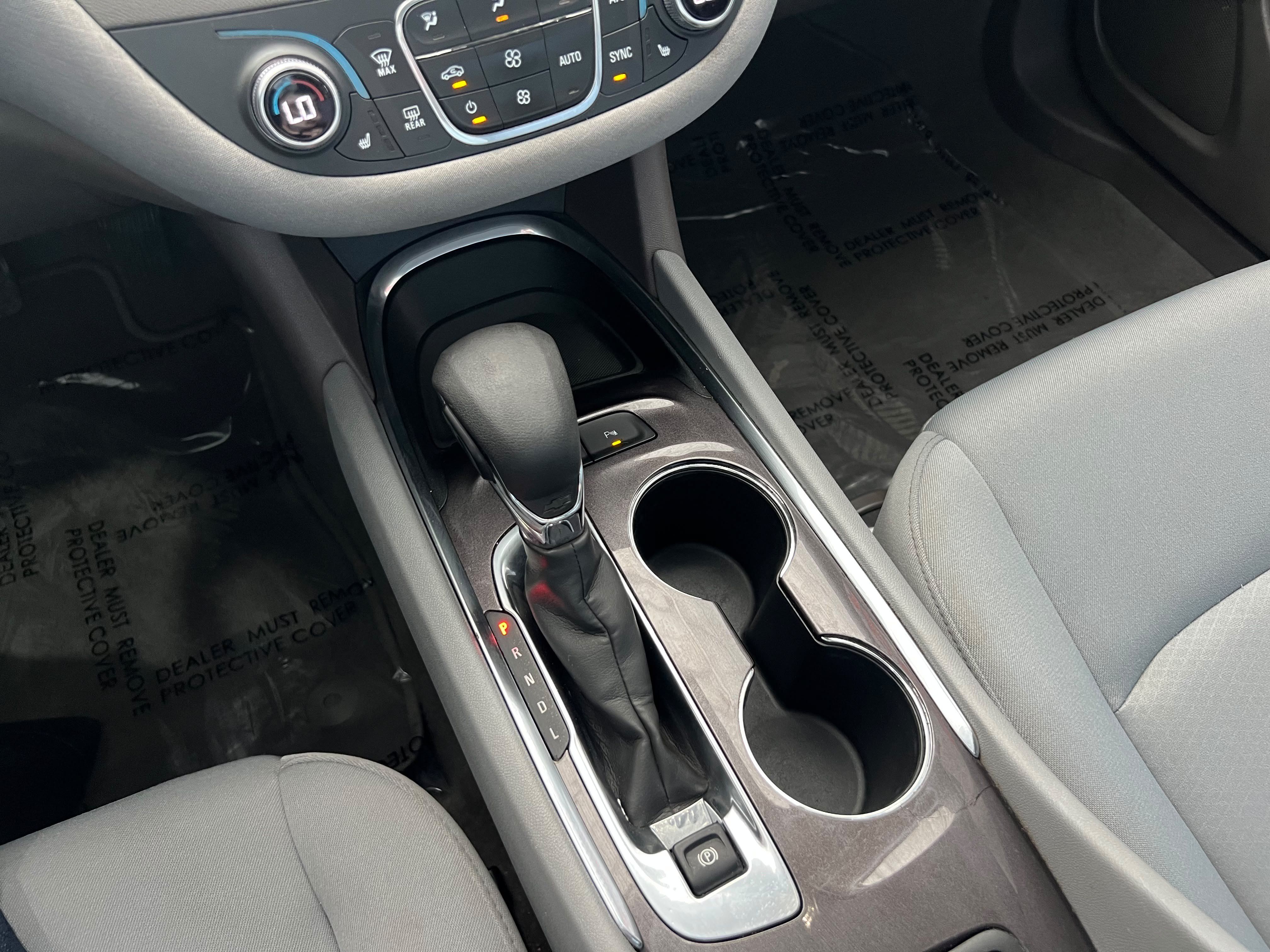 Used 2022 Chevrolet Malibu LT FWD image 19