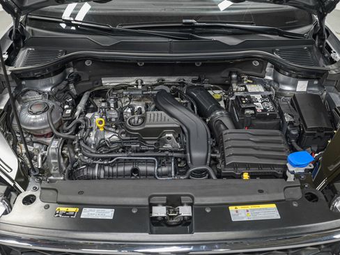 Used 2024 Volkswagen Taos S image 13