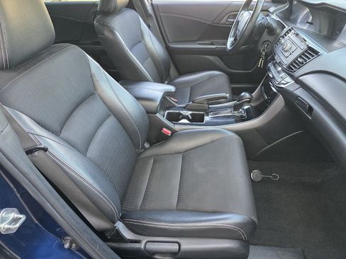 Used 2016 Honda Accord Sport image 23
