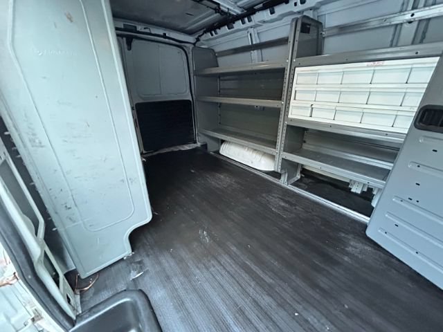 Used 2018 Chevrolet Express 2500 w/ Driver Convenience Package RWD image 28