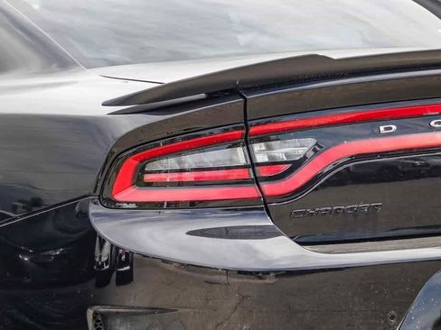 Used 2016 Dodge Charger R/T Scat Pack w/ Beats Audio Group image 7