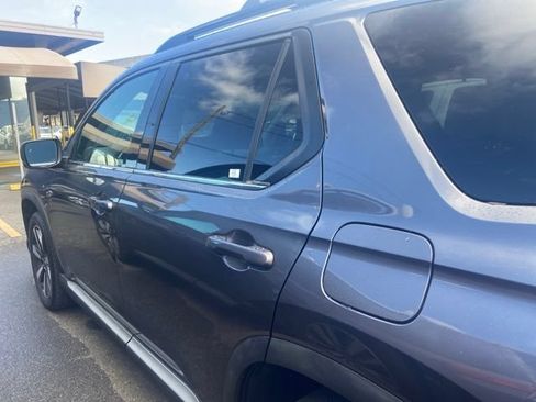 Used 2023 Honda Pilot Touring image 5