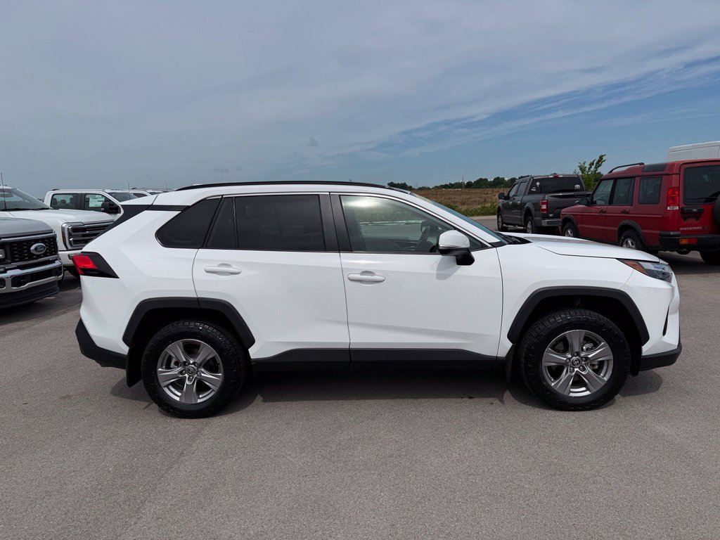 Used 2025 Toyota RAV4 XLE w/ Convenience Package AWD/4WD image 30