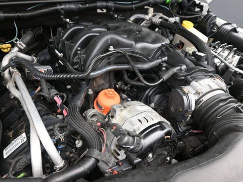 Used 2017 Jeep Wrangler Unlimited Sahara image 26