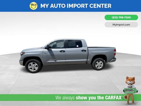 Used 2020 Toyota Tundra SR5 w/ SR5 Convenience Package AWD/4WD image 4