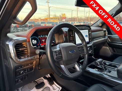 Used 2021 Ford F150 Lariat w/ Equipment Group 502A High image 3