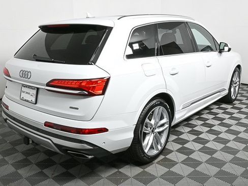 New 2025 Audi Q7 3.0T Premium Plus image 3