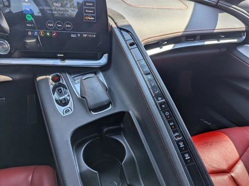 Used 2020 Chevrolet Corvette Stingray Convertible w/ Z51 Performance Package RWD image 20
