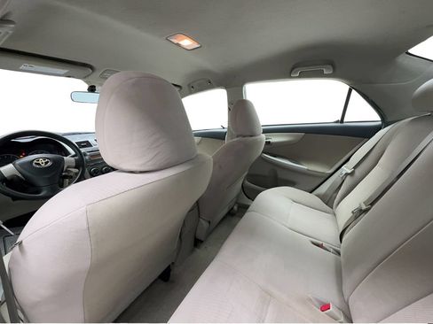 Used 2011 Toyota Corolla LE FWD image 19