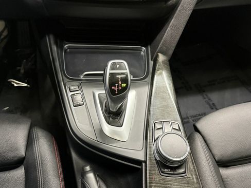 Used 2018 BMW 330i xDrive Sedan AWD/4WD image 28