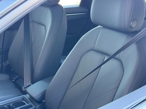 New 2025 Audi Q3 2.0T Premium image 18