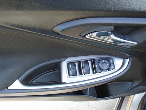 Used 2022 Chevrolet Malibu RS FWD image 16