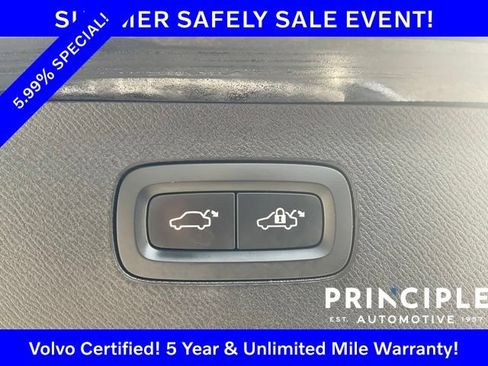 Certified 2023 Volvo XC90 B5 Plus AWD/4WD image 28