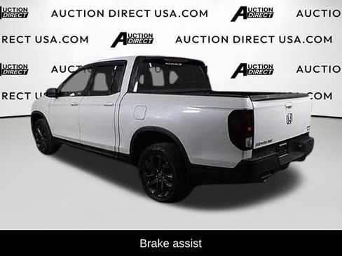 Used 2021 Honda Ridgeline Sport image 6