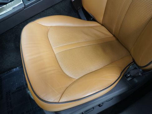 Used 2013 Lincoln MKX FWD image 11