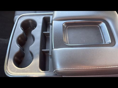 Used 2018 Chevrolet Silverado 1500 LT image 23