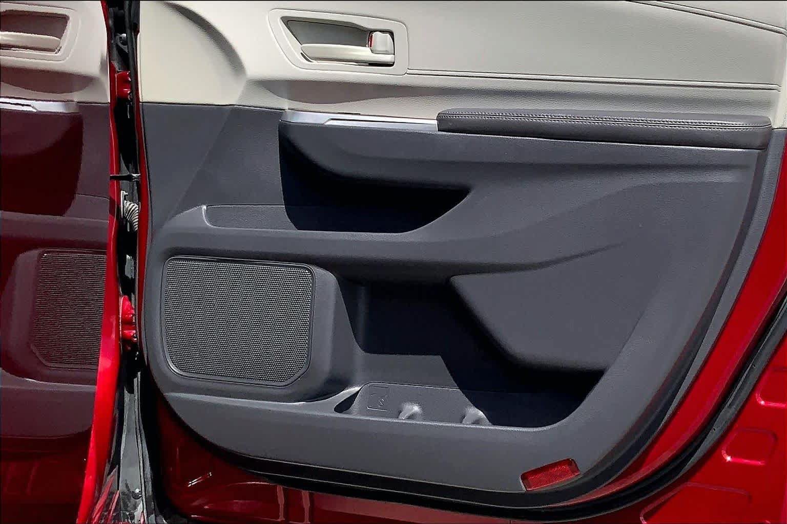 Used 2022 Toyota Sienna LE FWD image 22