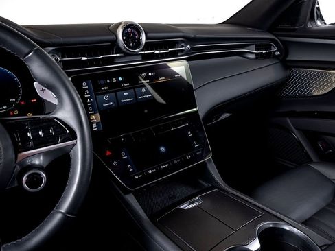 Used 2023 Maserati Grecale GT image 27