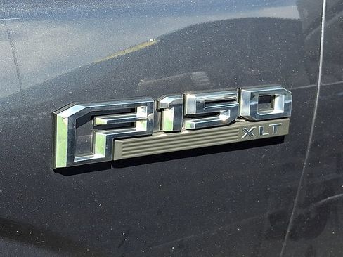 Used 2019 Ford F150 XLT w/ Equipment Group 302A Luxury AWD/4WD image 11