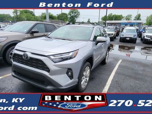 Used 2025 Toyota RAV4 XLE Premium w/ Weather Package AWD/4WD image 1