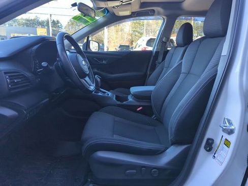 Used 2021 Subaru Outback Premium image 12