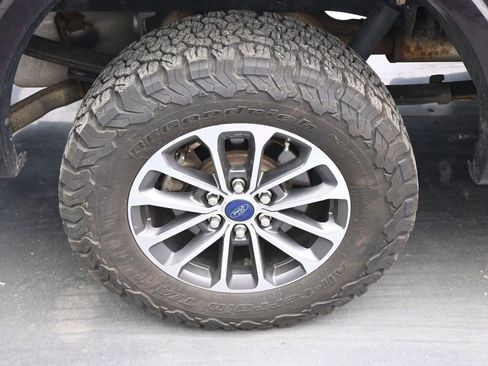 Used 2020 Ford F150 XLT w/ Equipment Group 302A Luxury image 12