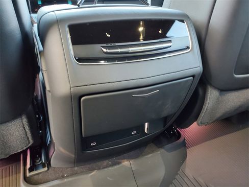 New 2026 Cadillac Escalade Luxury w/ LPO, Floor Liner Package image 33